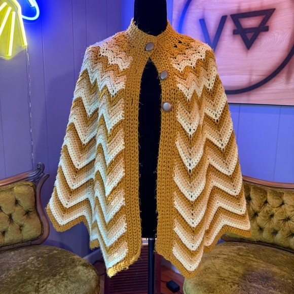Vintage 70s Handmade Crochet Chevron Blanket Poncho - Picture 1 of 4